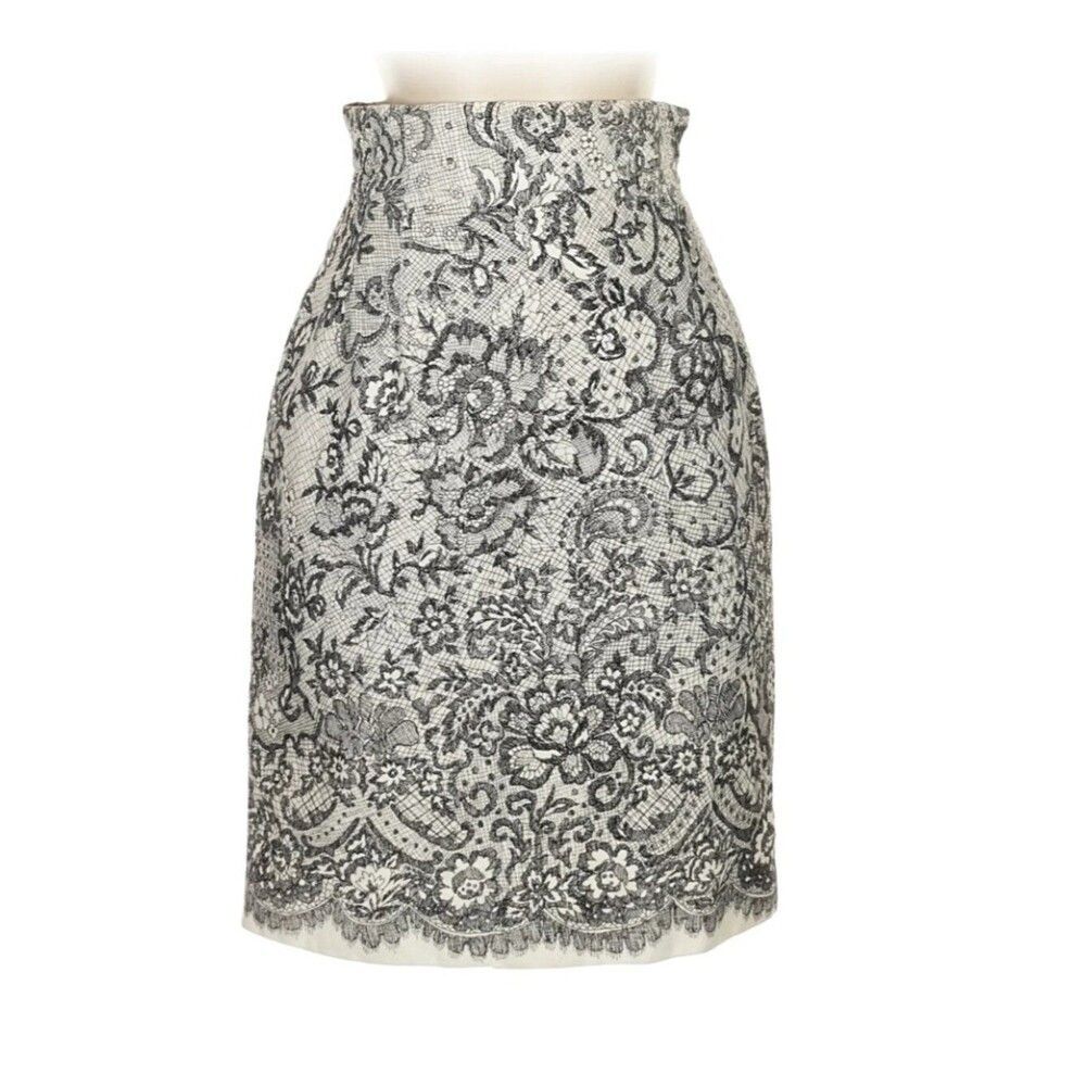 Emanuel Ungaro Pencil Skirt. Size 2 (Designer Size 36).